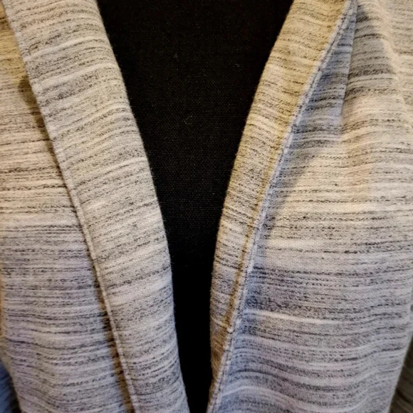Banana Republic Heathered Gray Blazer - Picture 5 of 6